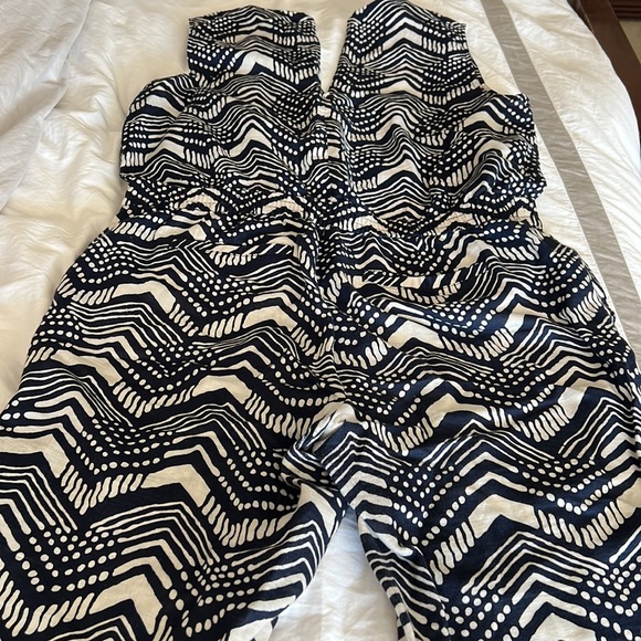 Blue and White J. Crew Linen Jump Suit side pockets 2 decorative back pockets - Picture 7 of 9